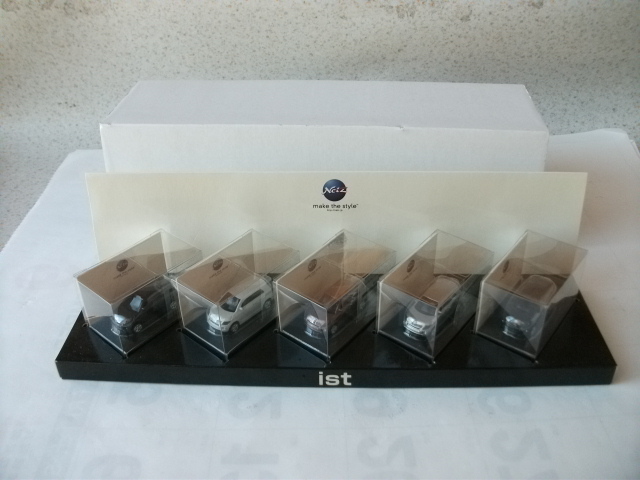 非売品 NetZ ネッツ トヨタ 5種セット カラーサンプル イスト IST プルバックカー LEDキーホルダー ミニカー マスコット　 ビンテージ