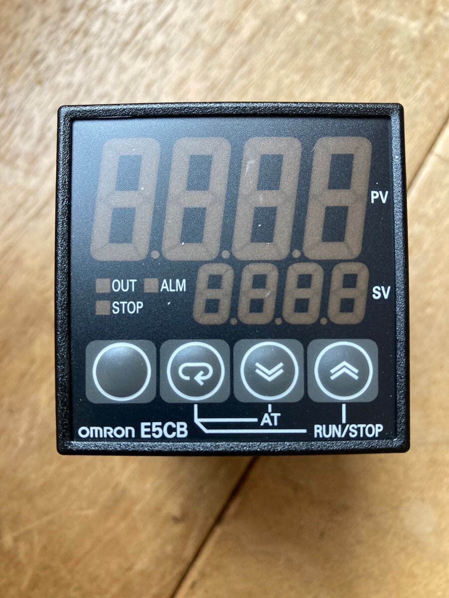 温度調節器 デジタル調節計 温調器 小型 E5CB-Q1TC/ED2 OMRON オムロン 温度コントロール SSR駆動用電圧出力 温度制御