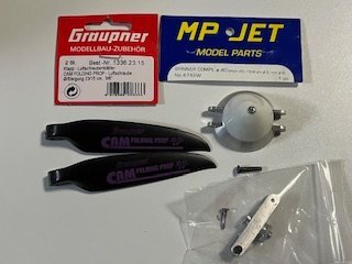 ☆期間限定で送料サービス☆Graupner折りペラ９ｘ６サイズ☆MP JETスピンナー40mm、シャフト取付穴径5mm☆ネジ類欠品有り☆F-1☆☆