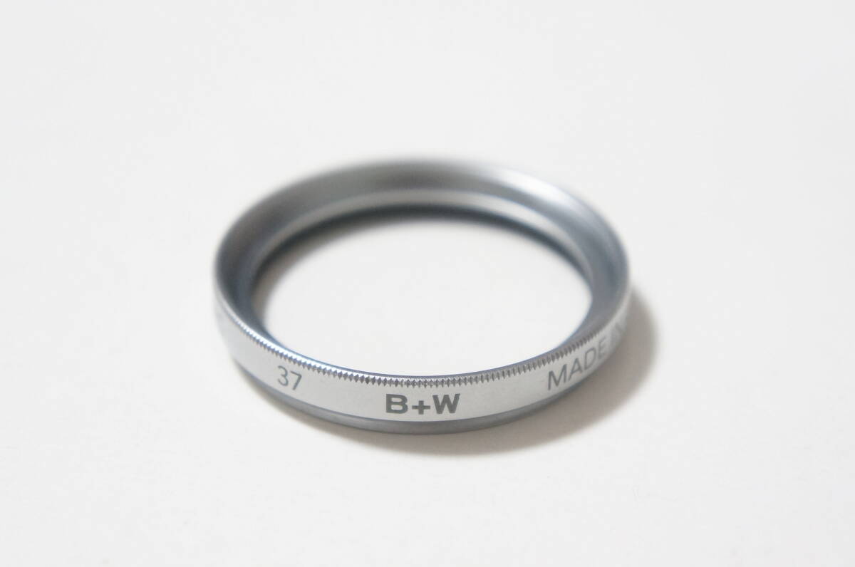 ★良品★[37mm] B+W DIGITAL-PRO 010 MRC UVカット真鍮製フィルター [F3551]