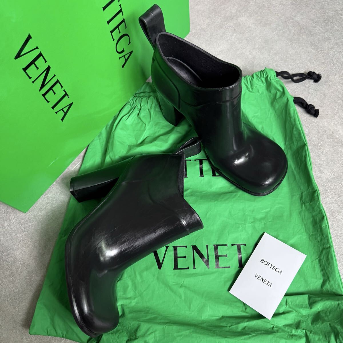 BOTTEGA VENETA ボッテガヴェネタ レインショートブーツ 38 25cm ブラック 保存袋 箱付きラバーブーツ ラバーブーティー