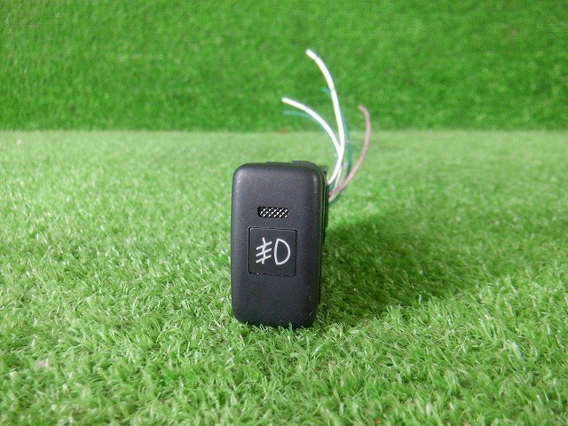 ムーヴ L175S グレード X VS L185S ダイハツ 純正 フォグランプ フォグライト スイッチ ボタン 後付け 流用に★8375 A-2-12 ゴトウ解体