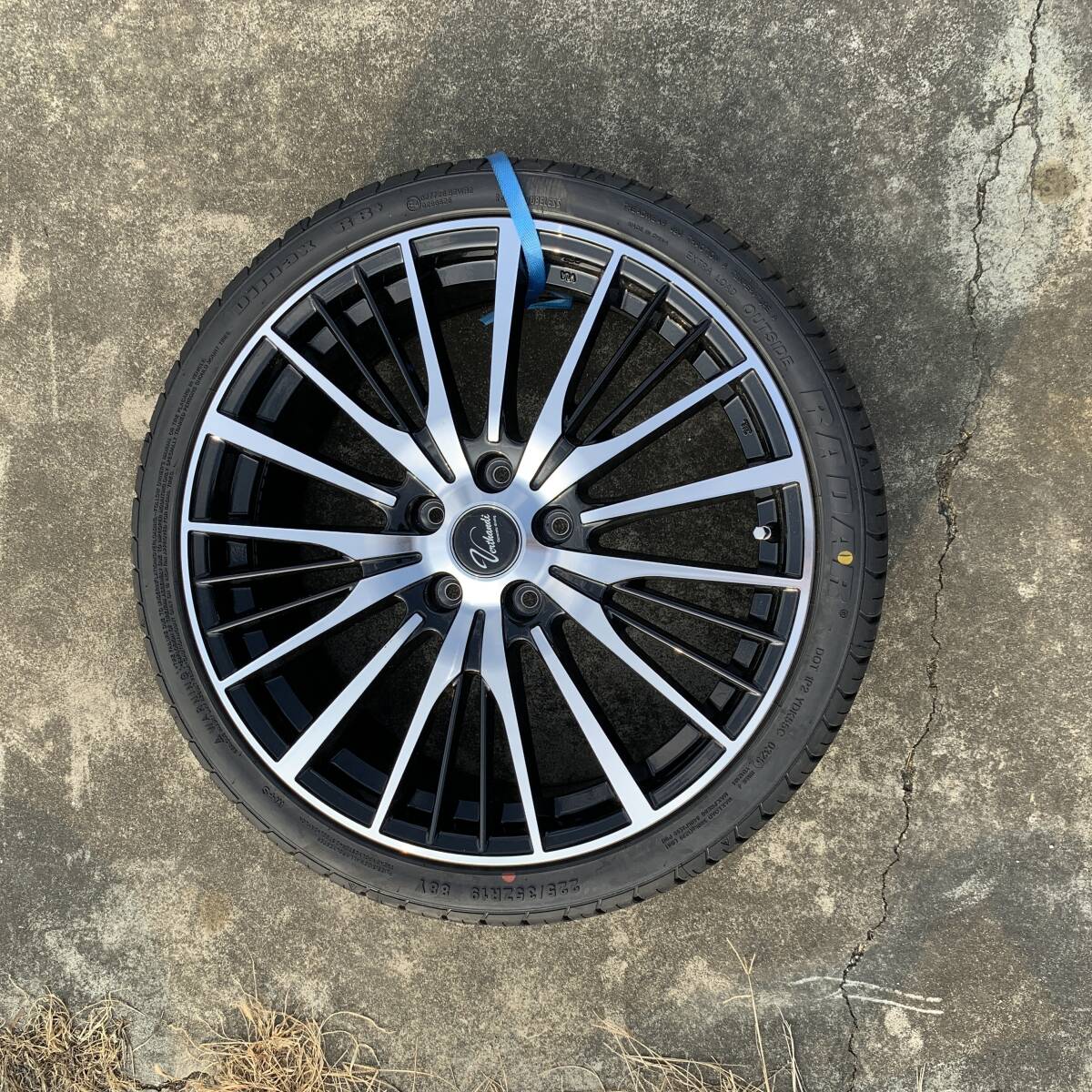 VERTHANDI ヴェルザンディ　ホイール 　19×71/2J　RADAR Dimax R8+ 19インチ 225/35ZR19 88Y XL XZ4019