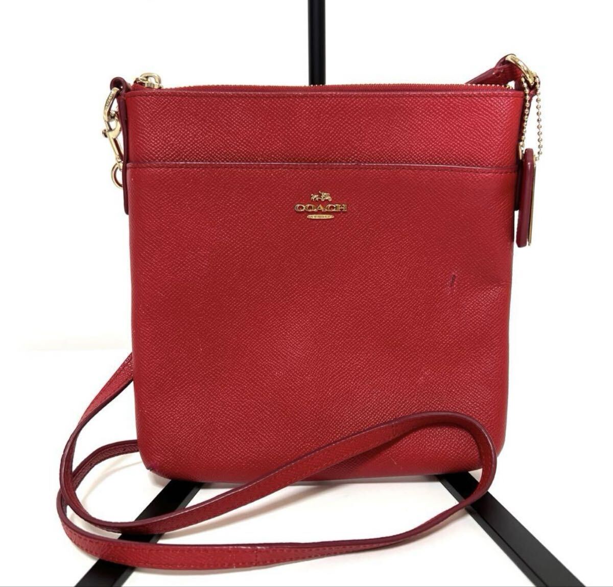 COACH コーチ ミニショルダーバッグ サコシュ レザー 52348 レッド 中古