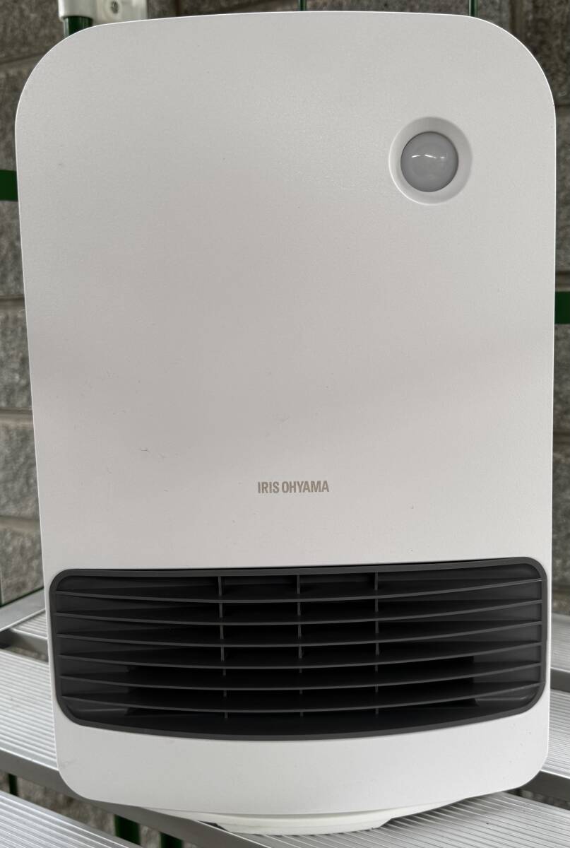 アイリスオーヤマ IRIS OHYAMA 2023年製 セラミックヒーター KCH-M121-W 6～8畳 冷却送風機能付き