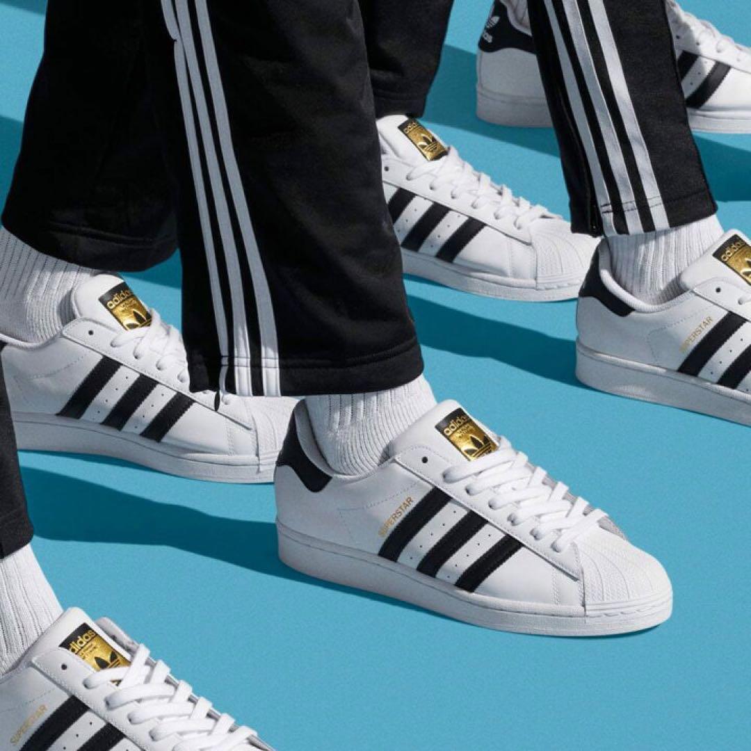 超美品 超名作 定番品 adidas superstar アディダス スーパースター 白 黒 金ベロ US8.5 26.5cm EG4958 スニーカー シューズ 天然皮革