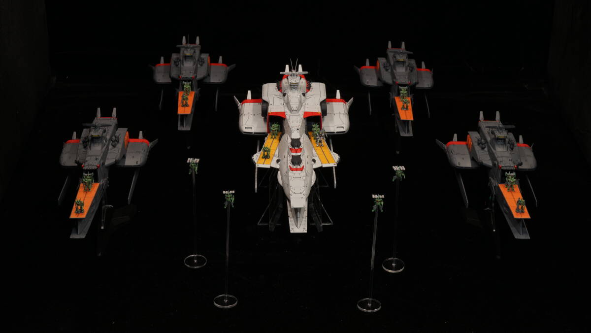 FLEETMOシリーズ　ロンド・ベル艦隊セット　1/1700ラー・カイラム、1/1700クラップ