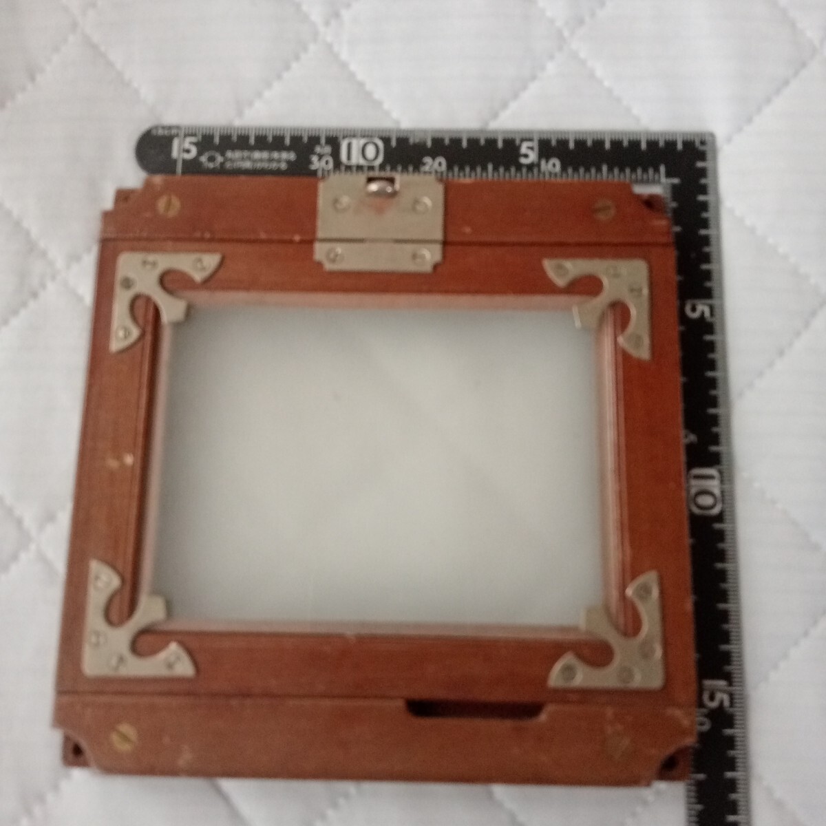 木製 蛇腹カメラ　ピントグラス 珍しいミニサイズ　ガラス １１７と87ミリ ほど　白ケ下