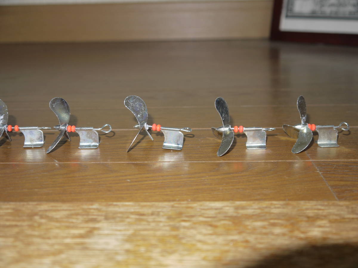 レトロ ヴィンテージ　船舶模型用　金属スクリュウー　5個　段