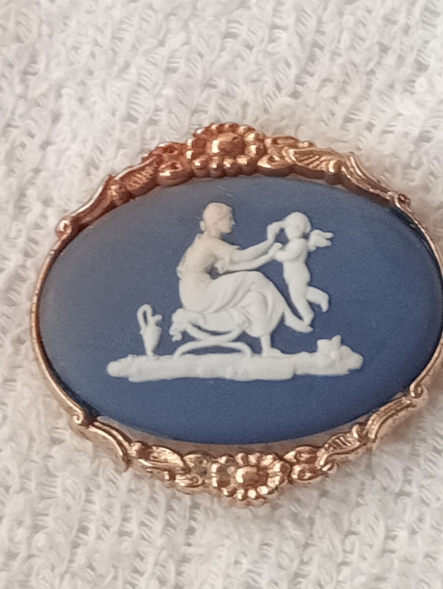 装飾品ウェッジウッドジャスパー ブローチ カメオ ブローチ ウェッジウッド