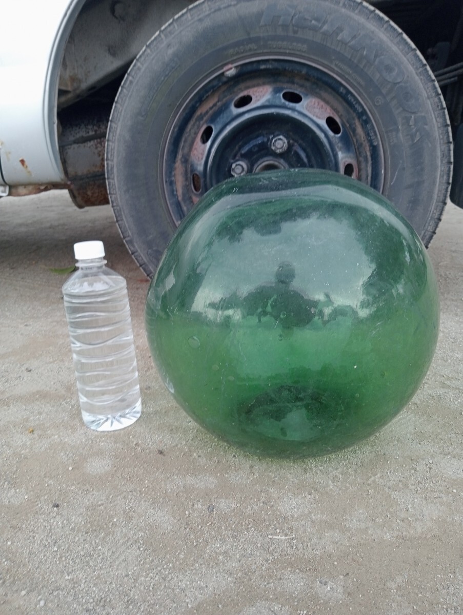 レトロ　ビンンテージ 大きなガラスの浮き玉