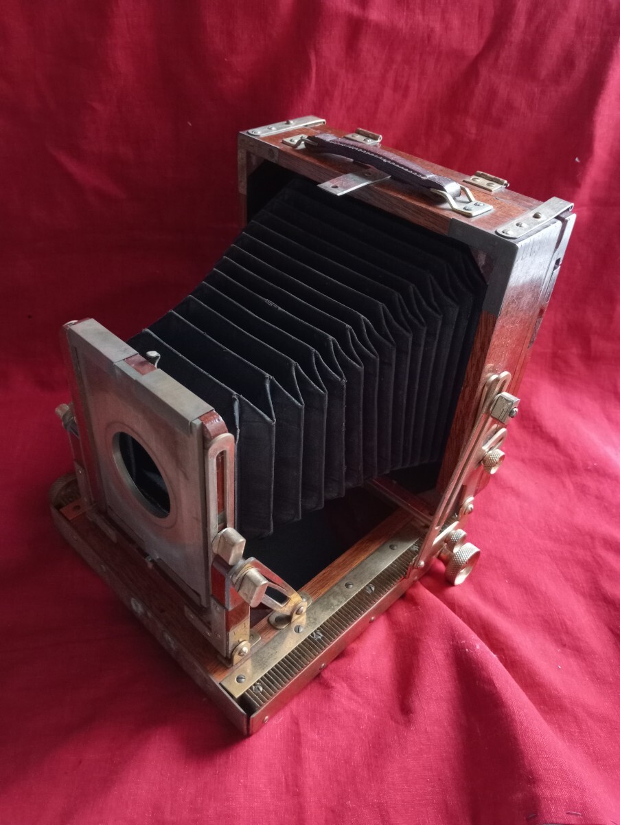 博物館 級　英国製 ？トロピカルタイプ木製 蛇腹カメラミニサイズ　Pガラス １１0mm と85ミリ ほど　