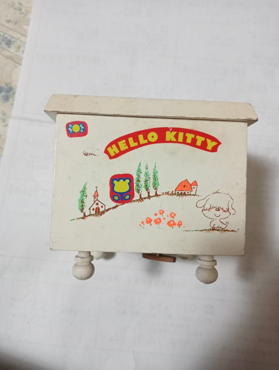 ビンテージ　レトロ木製ハローキティ オルゴール　透ケ上 
