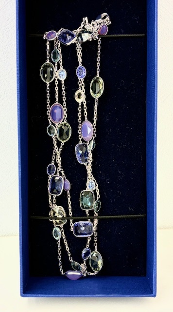 ★極美品 【SWAROVSKI スワロフスキー 3連チェーン パメラ ネックレス】 カラークリスタル ペンダント アクセサリー レディース BOX付 499