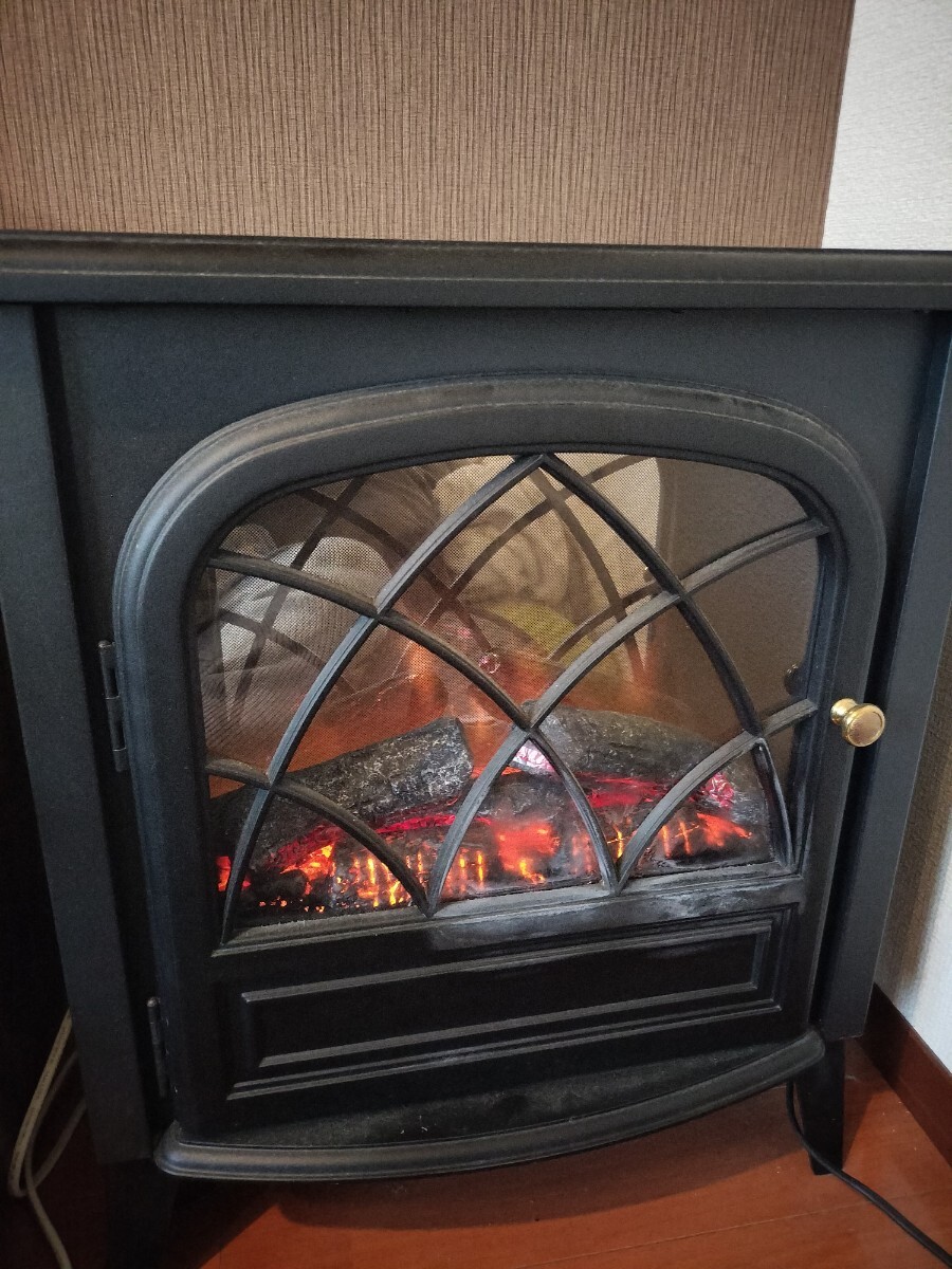 電気暖炉　動作良好