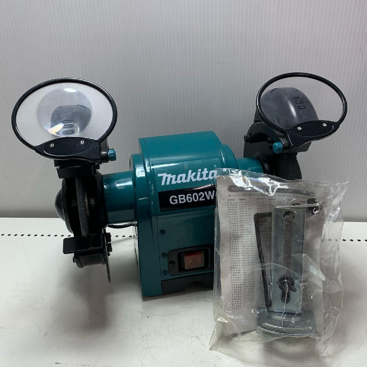 MAKITA マキタ 卓上グラインダ GB602W 目立った傷や汚れなし