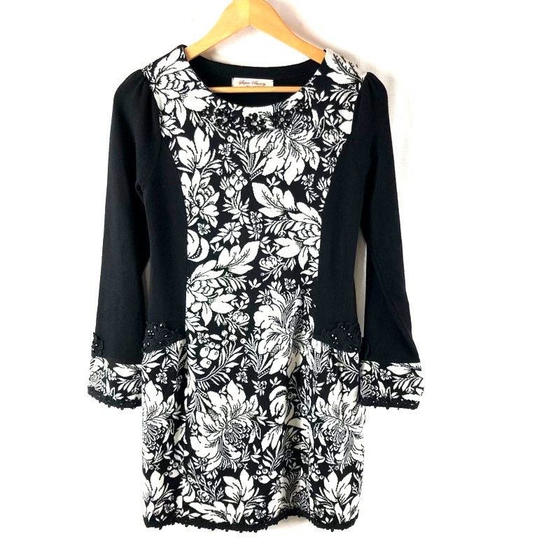 スーパービューティー super beauty チュニック ニット ビジュー 花柄 黒 白 42サイズ 973849