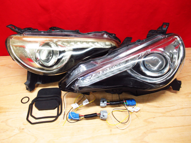 トヨタ 86 ZN6 ハチロク 純正ヘッドライト 左右 前期 片側変色あり 現状品 管理7k0915D-H05