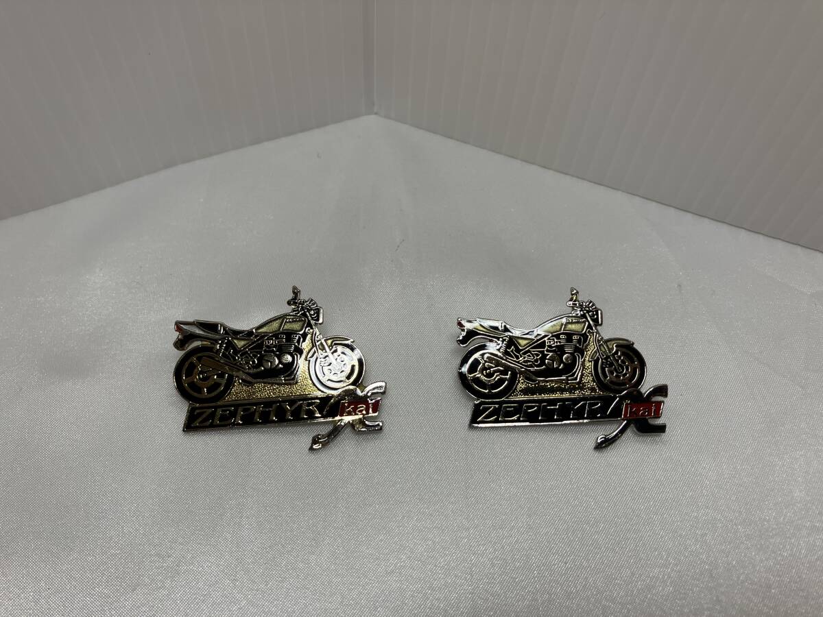 □ Kawasaki カワサキ ZEPHYR χ kai シルバー & ゴールド ピンバッジ2点セット ゼファーカイ zephyr ピンバッチ アンティーク ビンテージ 