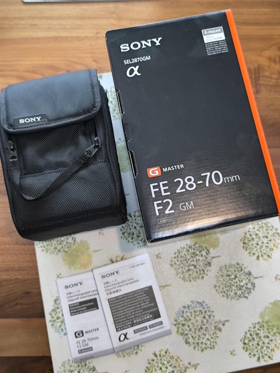 ソニー Sony FE 28-70mm F2 GM SEL2870GM　元箱　マニュアル 取説　ケース　、レンズ無し