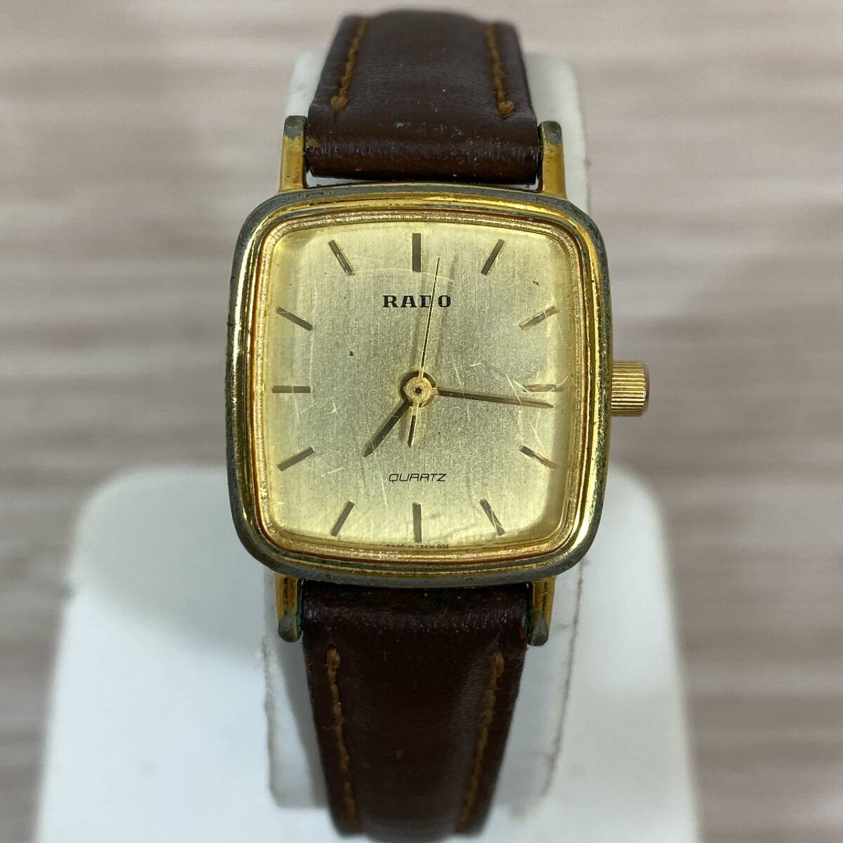 ●【MH-1366】中古不動品 RADO ラドー 205.9507.2 GP×SS ゴールド文字盤 クオーツ レディース腕時計 【レタパ可能】