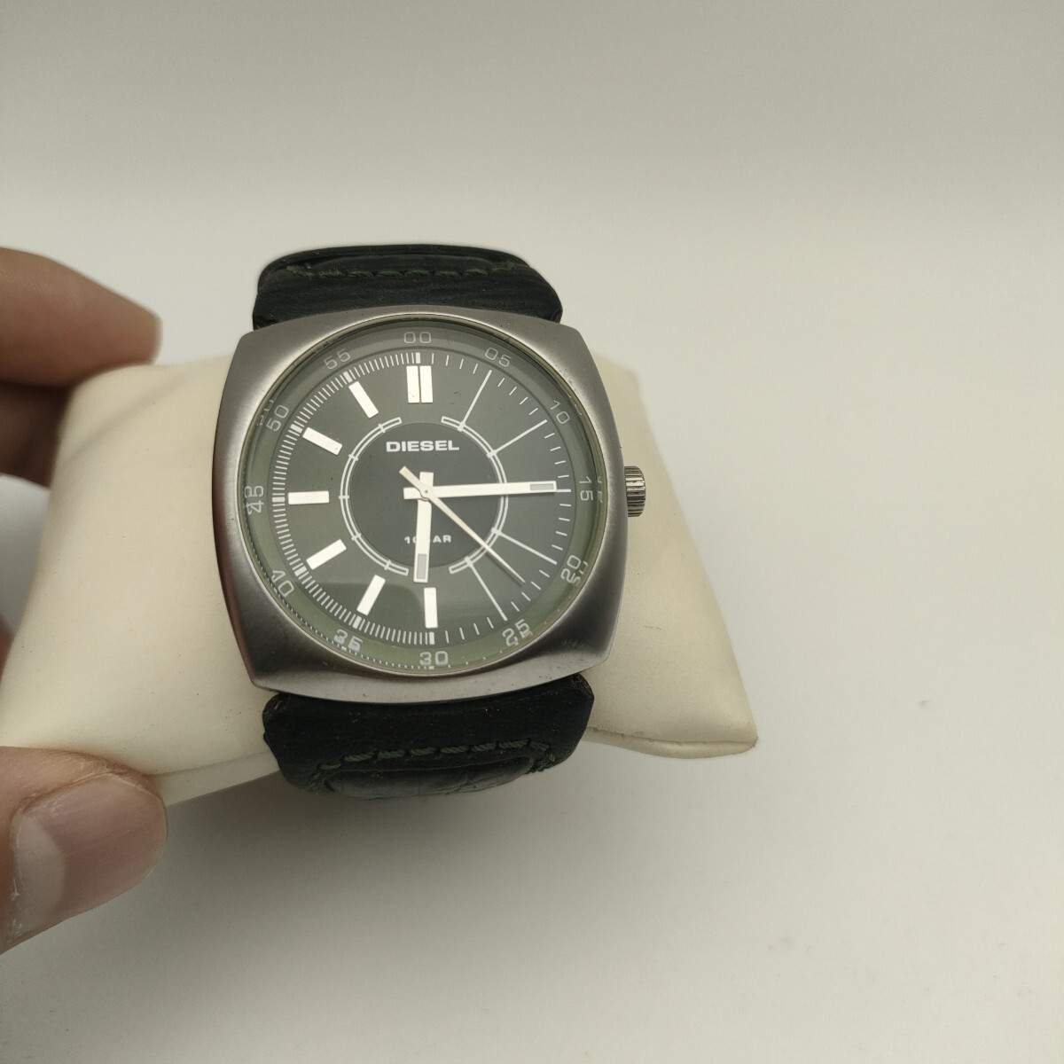 ★ DIESEL 腕時計 DZ-1073 動作未確認