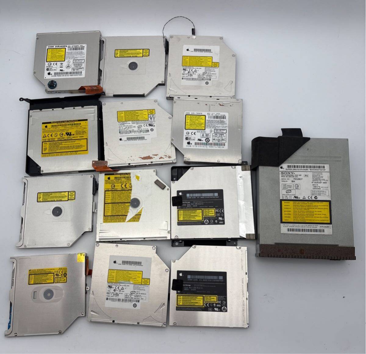 マルチDVDドライブ？内蔵型？ 13個まとめて DVD-R？ apple？ SONY？ DW-U10A？ GS31N？ 2008～2012？GH？パソコン関連 ジャンク品 送料無料