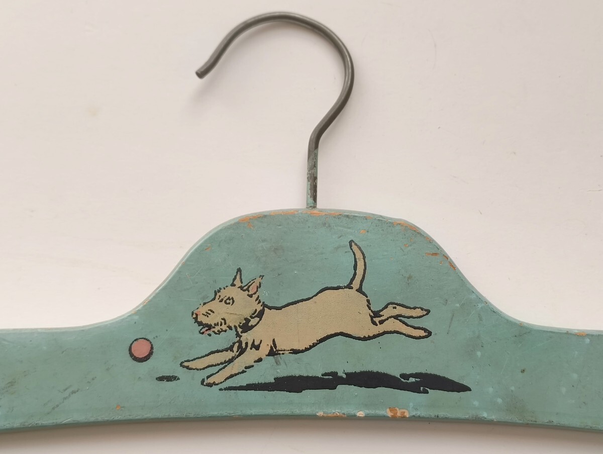 犬　ウエスト・ハイランド・ホワイト・テリア　キッズ　木製ハンガー 　フランス ヴィンテージ アンティーク インテリア ディスプレイ 雑貨