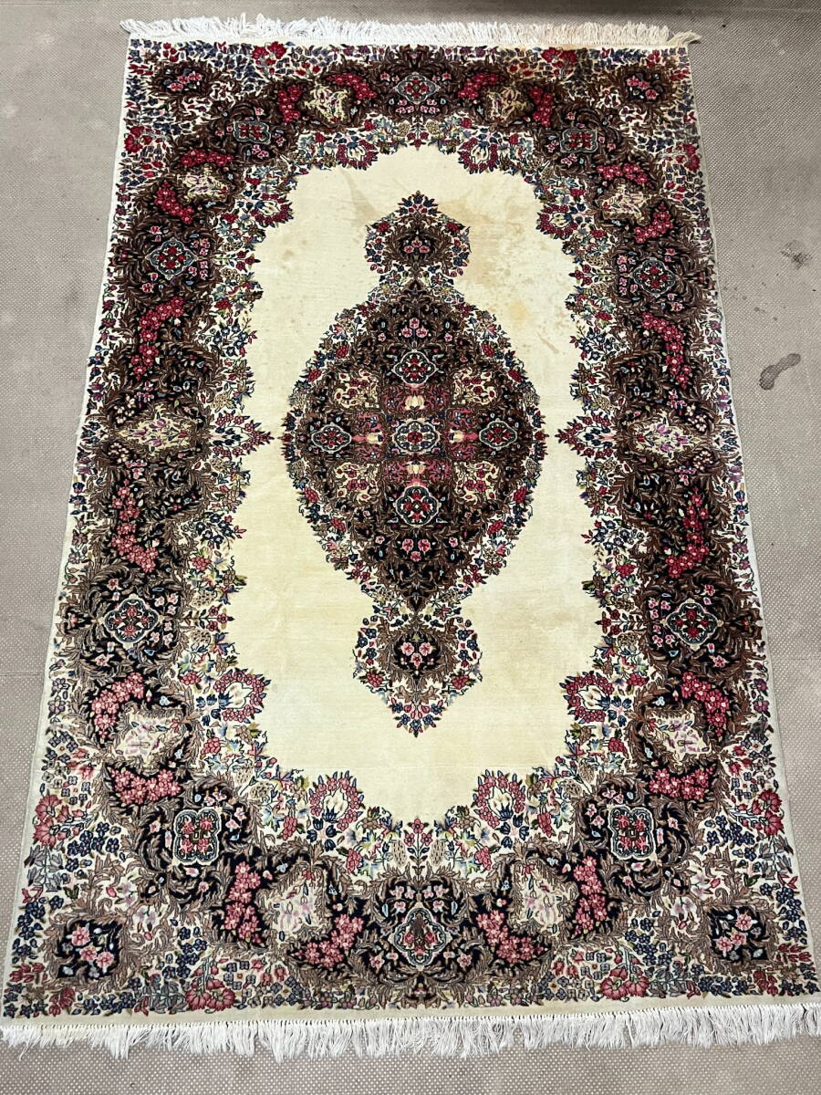 ★最高級品★ペルシャ絨毯 ケルマン ウール 236×150cm 花柄 カーペット ラグ インテリア リビング レッド 赤 ベージュ イラン 5260