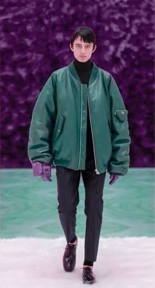 【新品未使用 ラフ・シモンズ デザイン】PRADA オーバーサイズ ナッパレザー ボンバージャケット/プラダ Oversized bomber jacket/MA-1