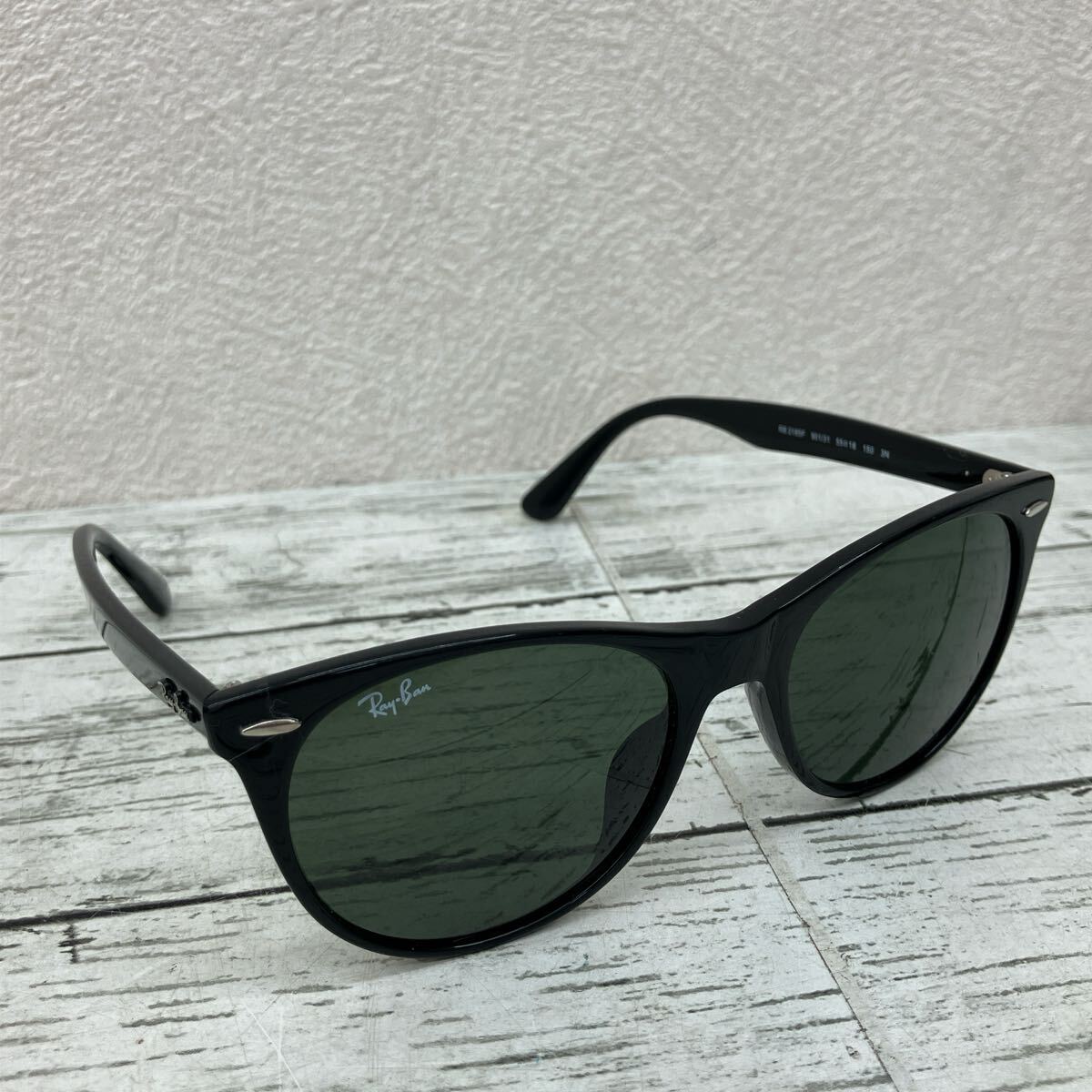 レイバン Ray-Ban サングラス ブラック系 眼鏡 メガネ 度なし 【8221】