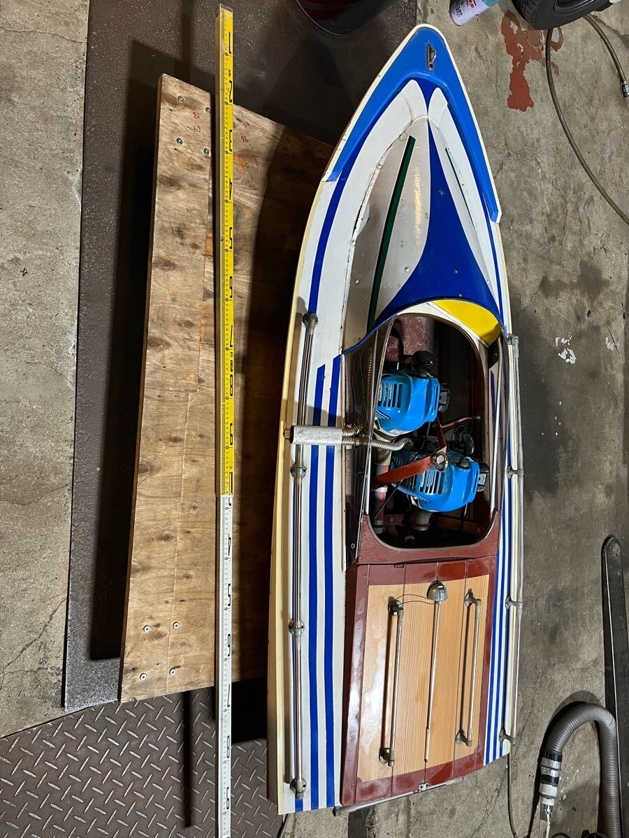 全長170cm 23cc エンジン2機掛け　当時物　モーターボート中古品