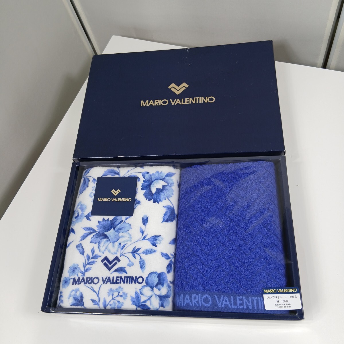 #423 MARIO VALENTINO/ フェイスタオル/ タオルギフト/ 花柄 タオル/和歌山県にて引き取り大歓迎