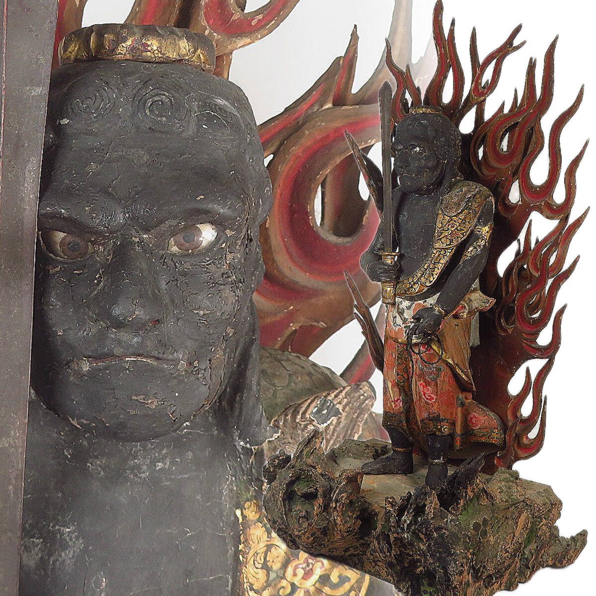 【SAKURAYA】九州某寺院整理品【室町〜江戸時代 彩色木彫 玉眼入 不動明王立像】細密細工 仏像 佛像 骨董品 古美術品 仏教美術 高さ90cm