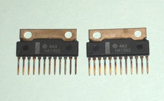 日立 オーディオパワーIC HA1393、2個セット（1）、未使用品