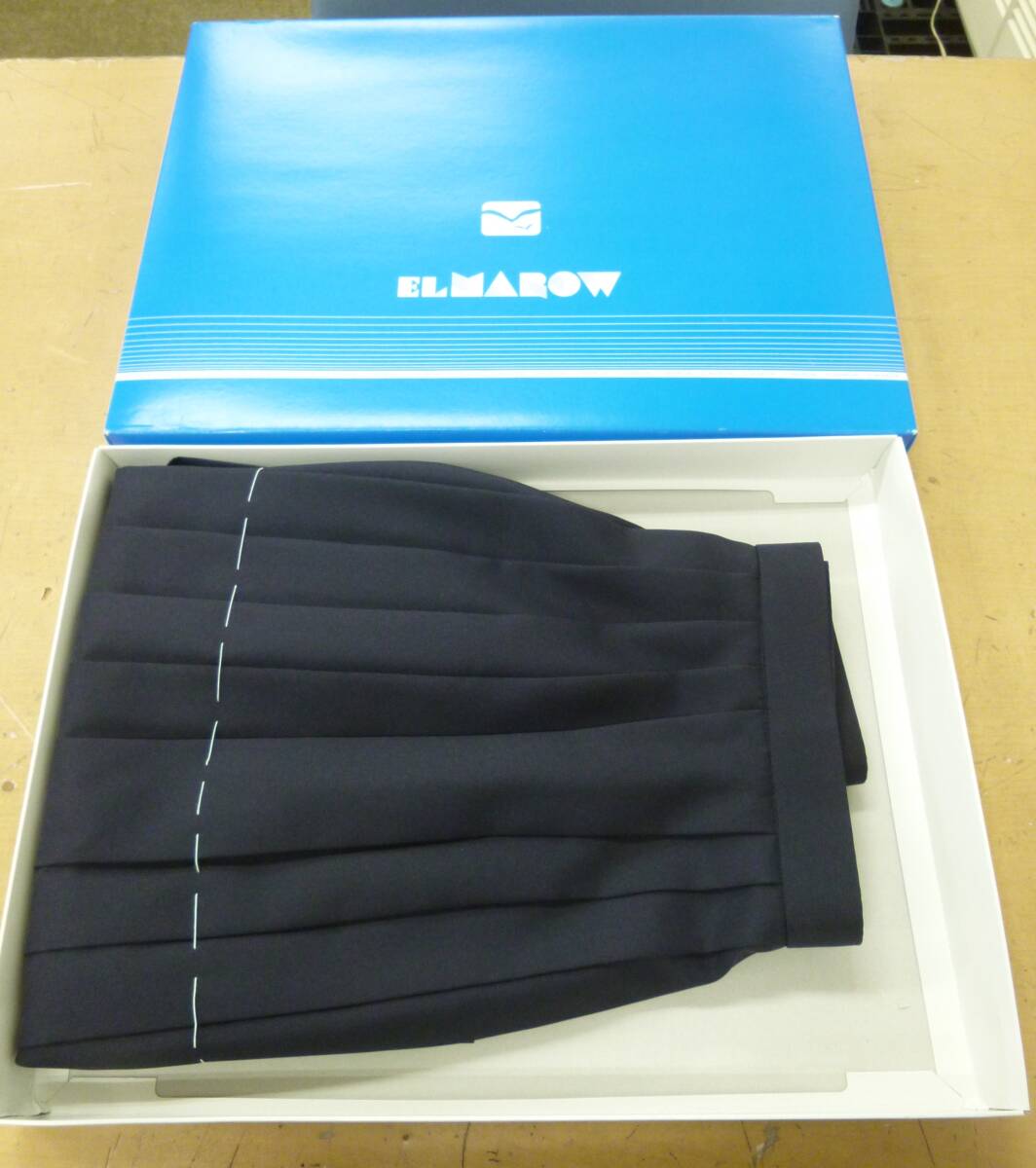 未使用 箱ヒダ スカート 66×57 学生服スカート [S-315] 送料無料(北海道・沖縄・離島・佐川急便中継料金がかかる地域は除く) 送料無料