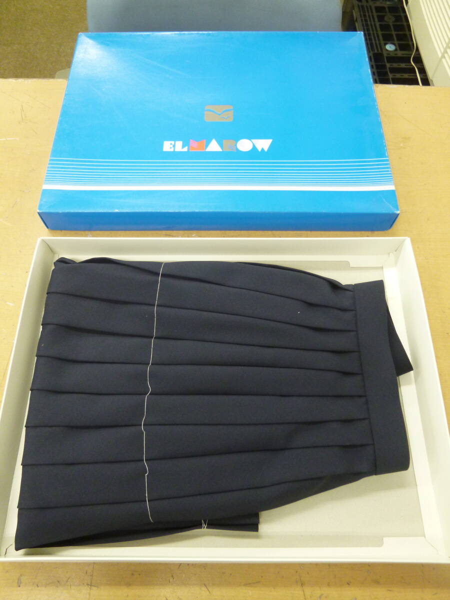 未使用 車ひだ スカート 63×60 学生服スカート [O-367] 送料無料(北海道・沖縄・離島・佐川急便中継料金がかかる地域は除く)