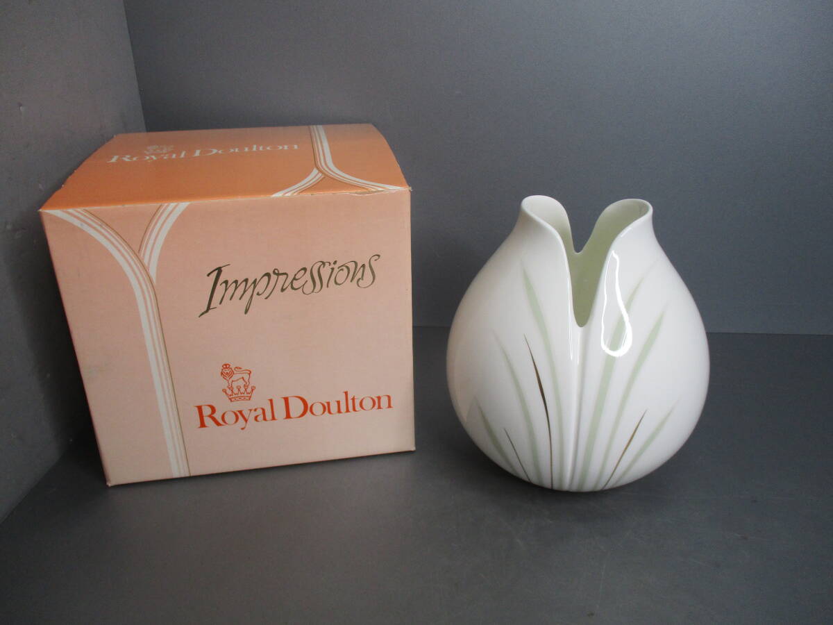 美品★Royal Doulton★ロイヤルドルトン Impressions BY GERALD GULOTTA TULIP VESE 花瓶 フラワーベース