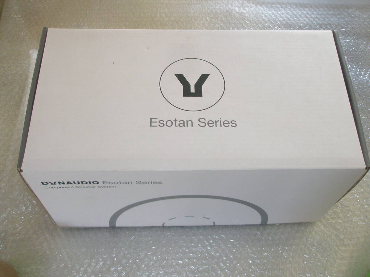 ディナウディオ　DYNAUDIO ESOTAN232MKⅡ　ほぼ新品　車載はしておりません。元箱付き