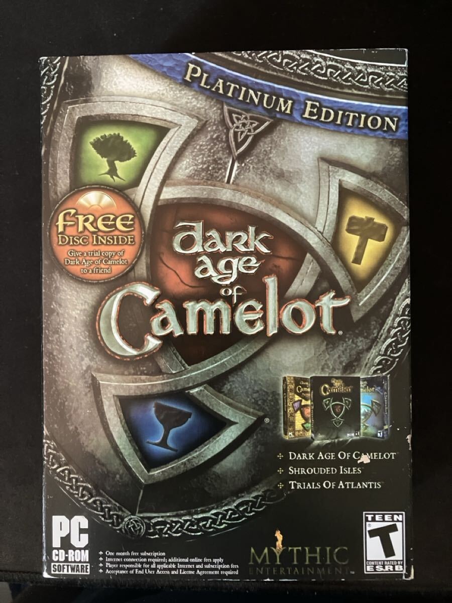 輸入版・美品・Dark Age of Camelot プラチナエディション送料込み