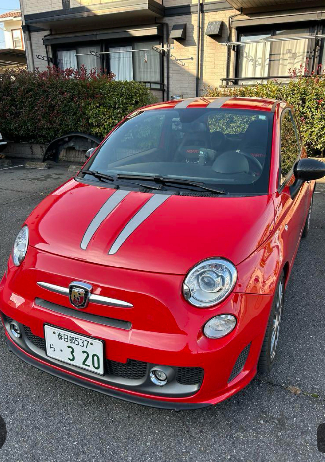 アバルト695トリビュートフェラーリ　限定車　程度良好ターボ　