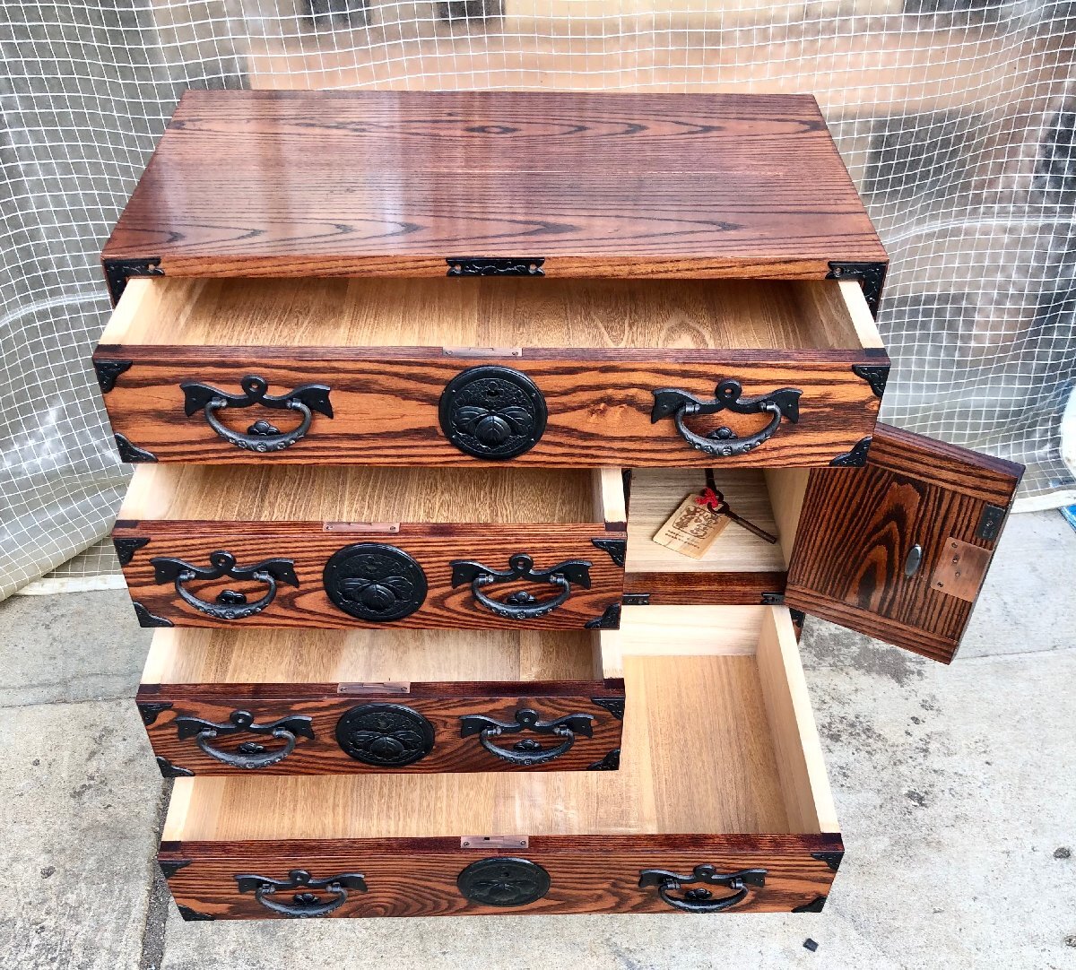 {$data['title']拍卖