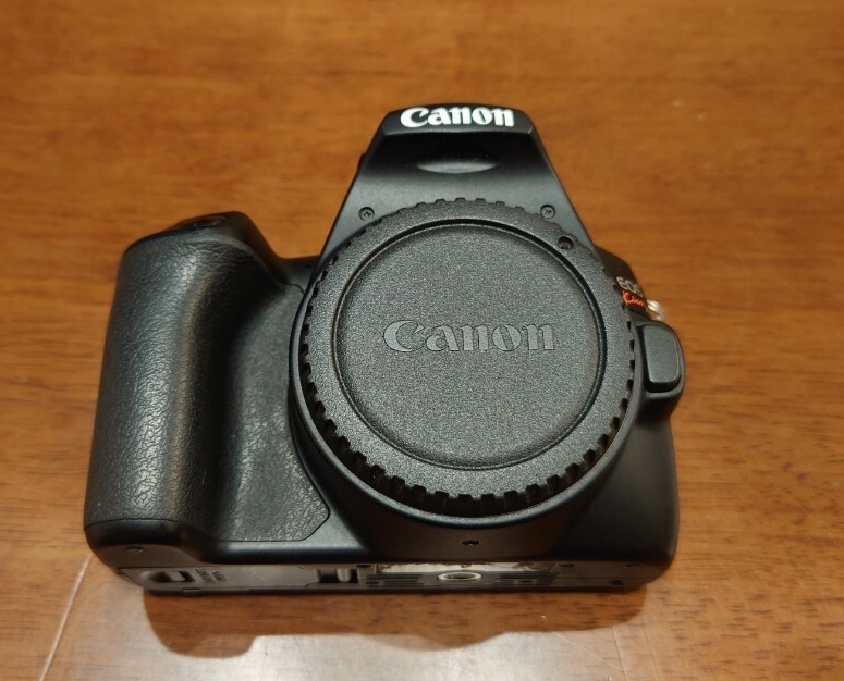Canon EOS kiss X10 ダブルズームキット