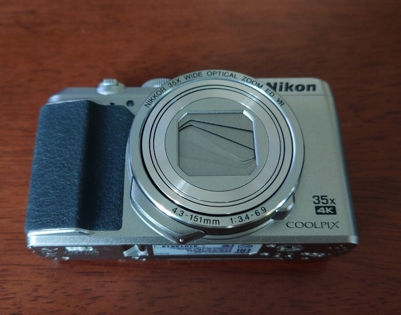 Nikon COOLPIX A900