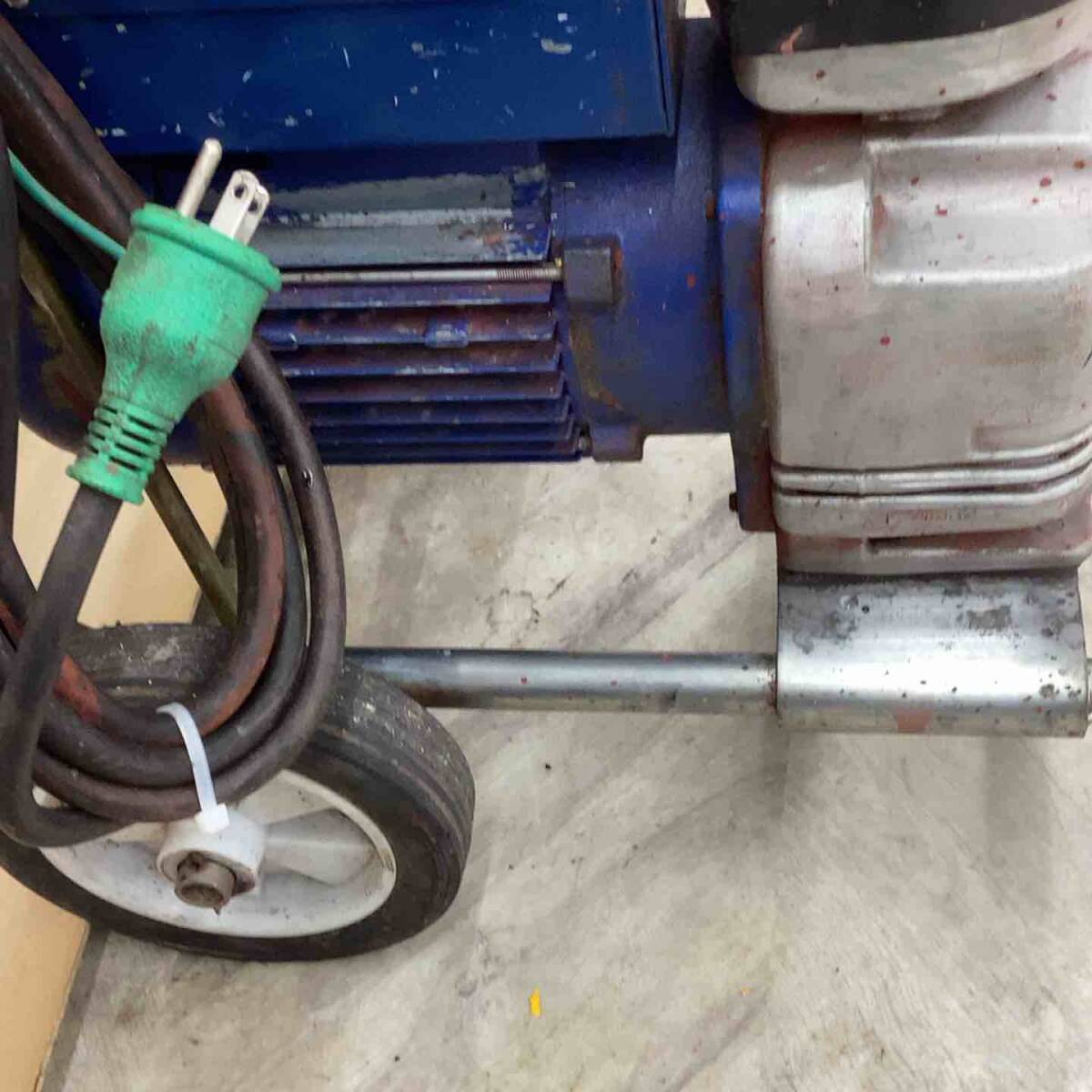 {$data['title']拍卖