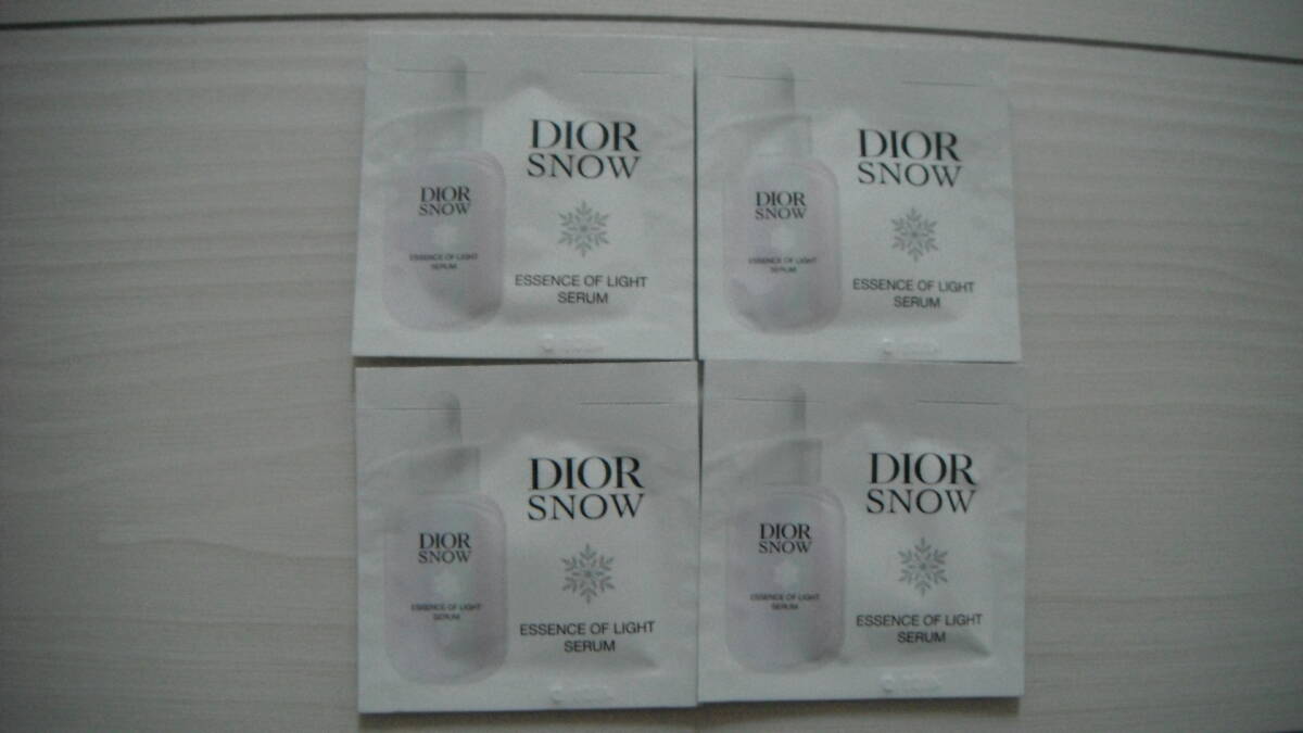 *** DIOR * DIOR SNOW * エッセンス オブ ライト セラム * 薬用美容液 * 5包 * 2,500円相当 * サンプル * 送料185円～ * 未使用 ***