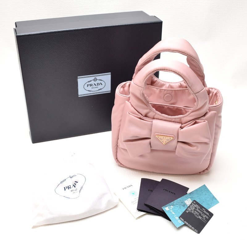 新品・新作 PRADA プラダ 【リボン付 パデッドRe-Nylon 2WAY ミニバッグ ピンク 1BA359】ショルダーストラップ 箱付き ハンドバッグ