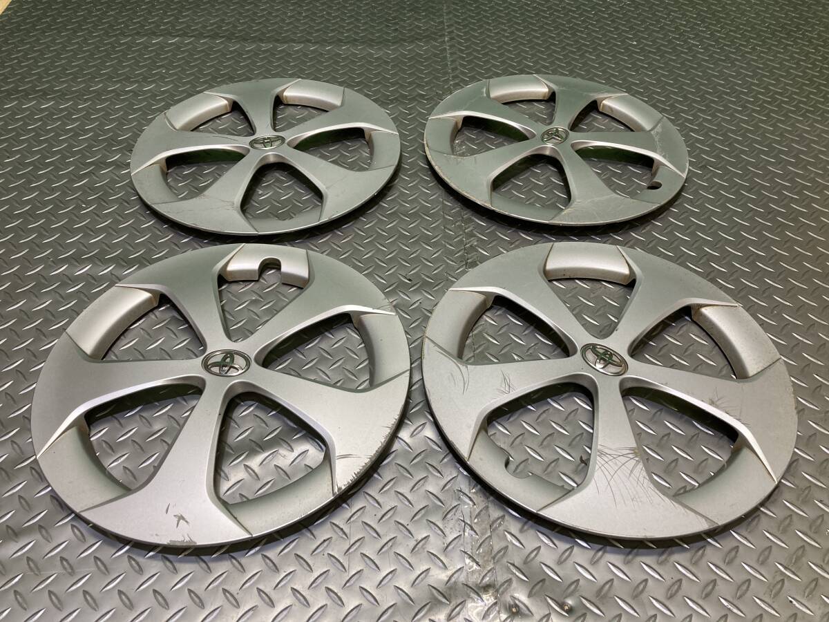 トヨタ プリウス30 後期 DAA-ZVW30 2ZR-FXE ホイールキャップ ホイルキャップ 4枚セット 1台分 15インチ アルミ用 42602-47060 管27791