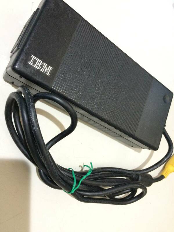 中古品 IBM PA-1121-05I ACアダプタ 現状品