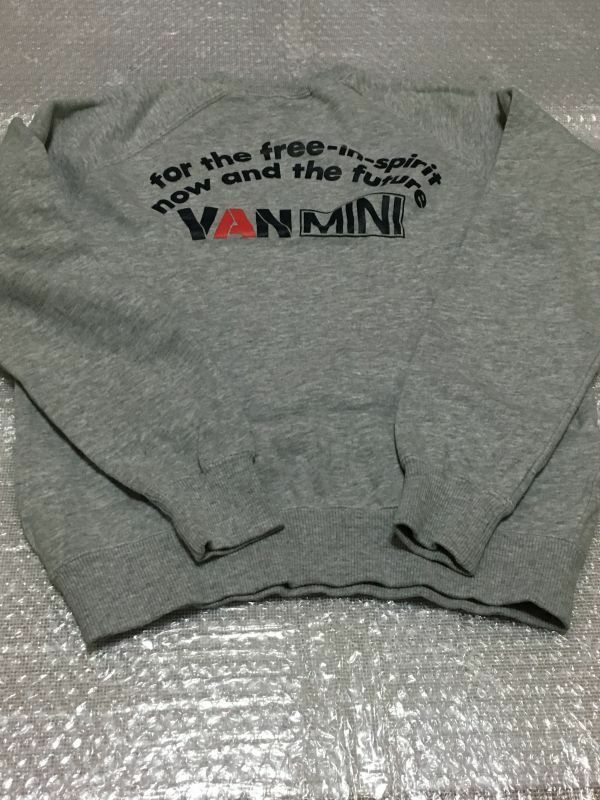 VAN MINI ヴァンミニ キッズ シャツ トレーナー グレー 綿１００　シミ有　１５０cm　古着　子供服　キッズ